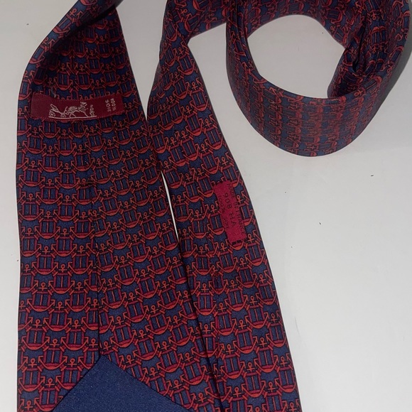 Gucci tie and more ferragamo, Celine Hermès and more you pick we deliver - Picture 9 of 10